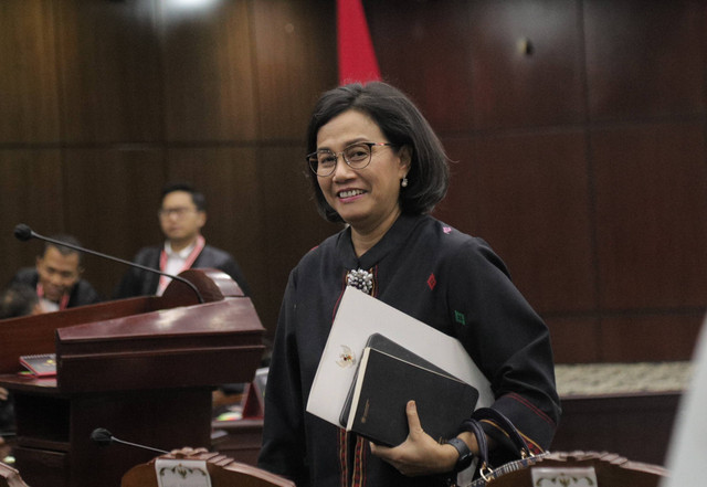 Menteri Keuangan Sri Mulyani mengikuti sidang lanjutan sengketa hasil Pilpres 2024 di Mahkamah Konstitusi, Jakarta, Jumat (5/4/2024). Foto: Jamal Ramadhan/kumparan