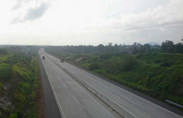 Jalan tol Bakauheni-Terbanggi Besar (koleksi pribadi)