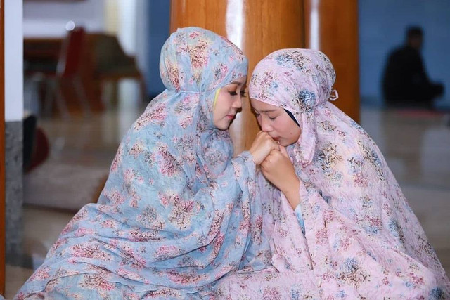 Atalia Praratya dan Camillia Laetitia Azzahra. Foto: Instagram/@camilliazr