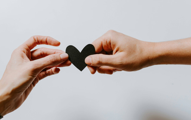 Ilustrasi Tebak-tebakan Gombal, Foto: Unsplash/Kelly Sikkema