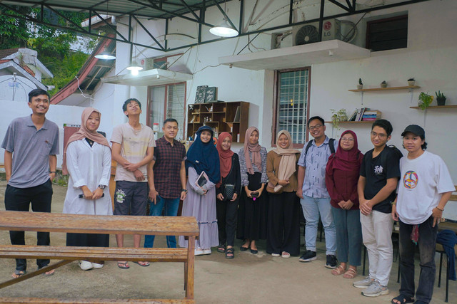 Dok. Framestory/30 Maret 2024 dalam tajuk Diskusi Kolam Kopi #8. Tema; "Critical Thinking Perlukah Dibangun?"