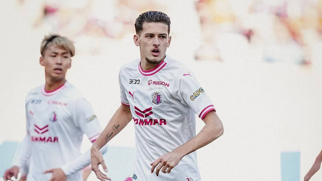 Justin Hubner debut saat Cerezo Osaka menang 1-0 atas Albirex Niigata dalam laga pekan ketujuh Liga Utama Jepang (J1 League) di Denka Big Swan Stadium, Minggu (7/4/2024).  Foto: Instagram @jleagueintl