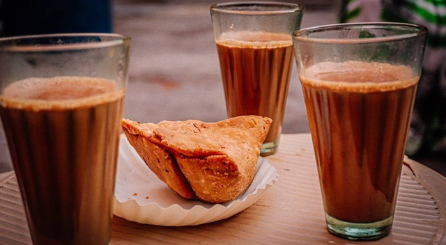 Ilustrasi Kalori Teh Tarik Sumber Unsplash/Harsh Gupta