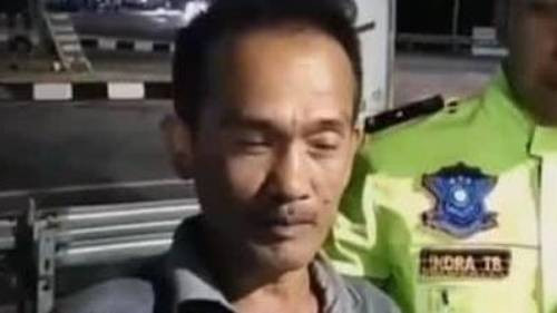 Gunawan (55) yang tertinggal rombongan keluarga di Tol Cisumdawu. Foto: Dok. Istimewa