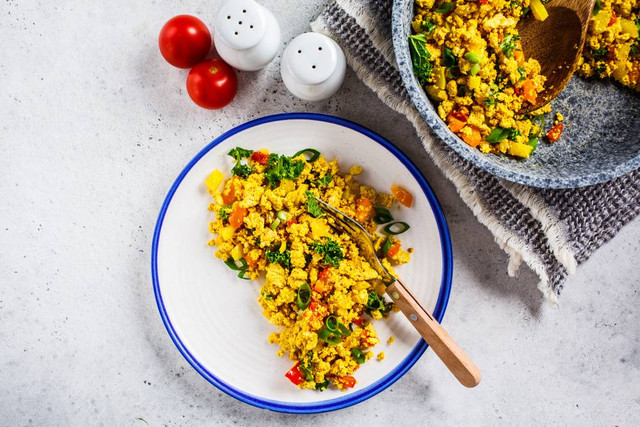 Ongseng telor tahu tomat. Foto: Shutterstock. 