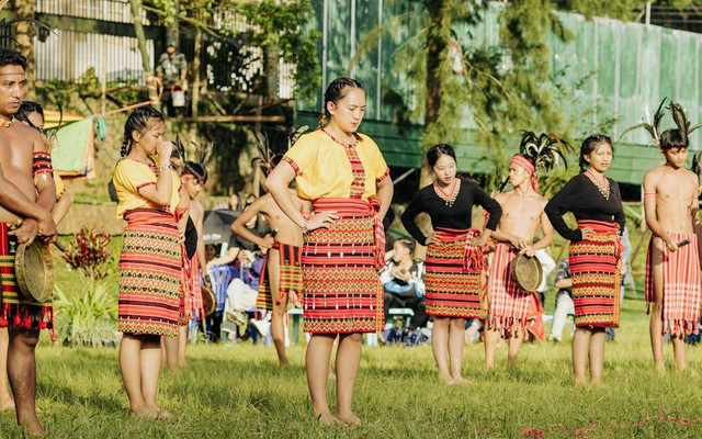 Ilustrasi tradisi Jawa Tengah. Sumber: terence b/pexels.com