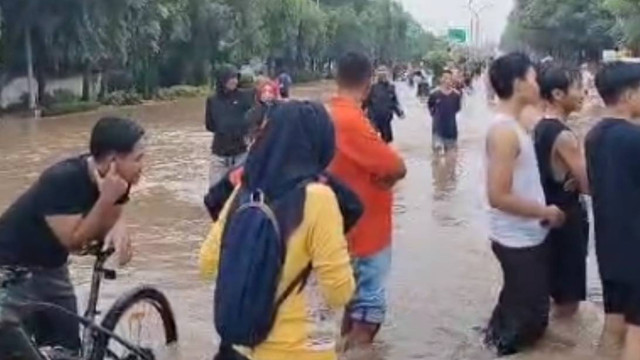 Sejumlah wilayah di Pasuruan, Jawa Timur, terendam banjir, Selasa (9/4/2024). Foto: BPBD Jatim