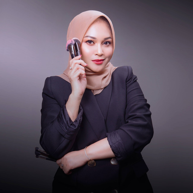 Uray Dewi, MUA asal Pontianak. Foto: Dok. Istimewa