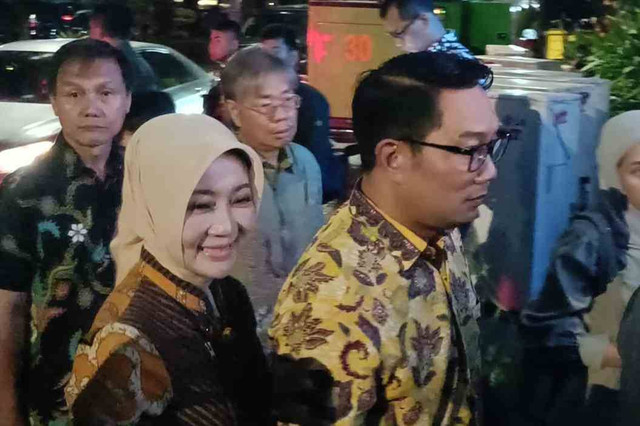 Mantan Gubernur Jawa Barat, Ridwan Kamil dan istri Atalia. Foto: Fadlan Nuril Fahmi/kumparan