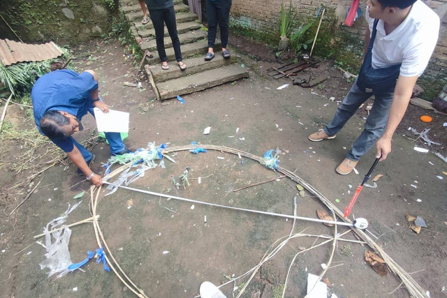 Balon udara yang rusak 5 rumah dan 1 mobil di Magelang. Foto: Dok. Istimewa