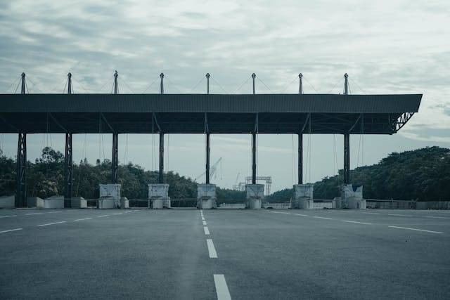 Ilustrasi tarif Tol Tegal Semarang 2024. Sumber: pexels.com