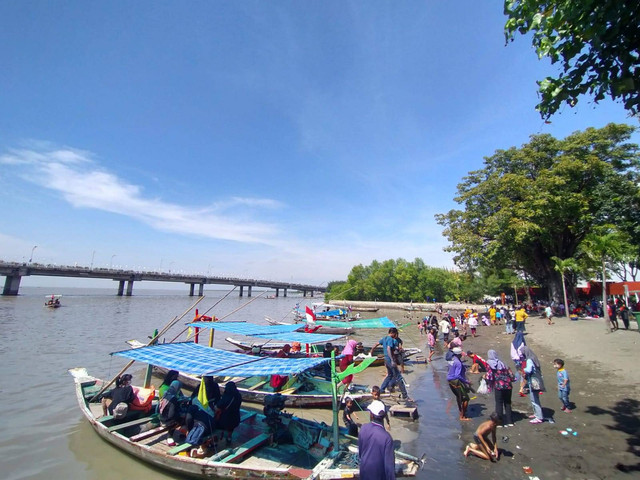 Pantai Kenjeran. Foto: Diskominfo Surabaya