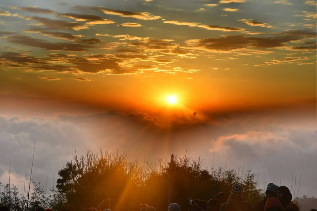 Tiket Masuk Punthuk Mongkrong. Foto hanya ilustrasi, bukan tempat sebenarnya. Sumber: Unsplash/Clicker Babu