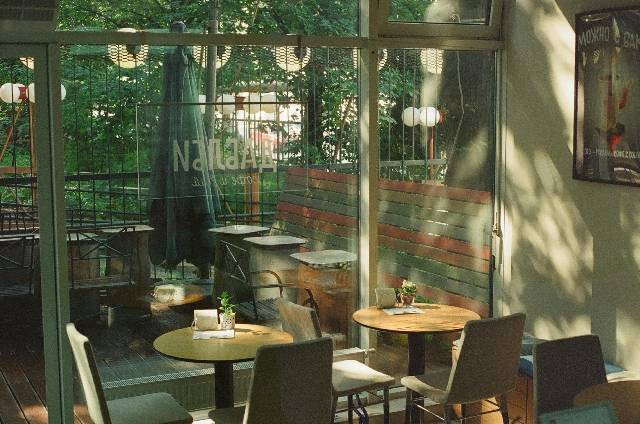 Tempat Makan dekat Hotel Padma Bandung, foto hanya ilustrasi, bukan gambar sebenarnya, Pexels/Alex Cooper