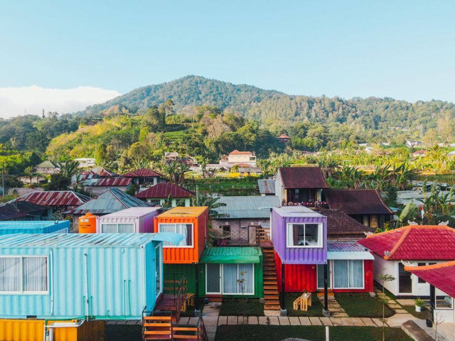 Kontainer yang Disulap Menjadi Hotel. Sumber: https://www.istockphoto.com/id