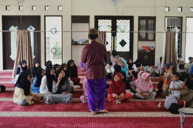 proses belajar mengajar ( Foto :  Sulthan Abrar Rayyan/kumparan )