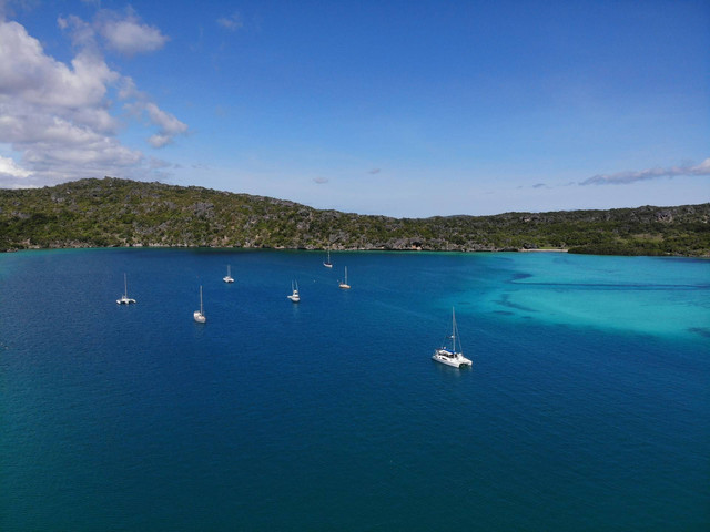 pantai di Kepulauan Maluku. Foto hanya ilustrasi, bukan tempat sebenarnya. Sumber: Unsplash/amar baco