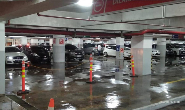 Basement Cibinong City Mal sempat terendam banjir, Rabu (17/4/2024). Foto: Dok. CCM