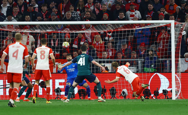 Bayern Muenchen vs Arsenal. Foto: Reuters/Kai Pfaffenbach