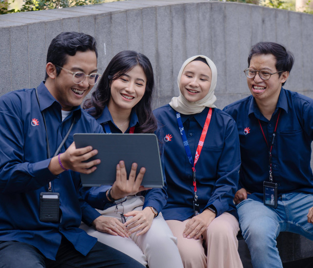 Para pegawai Telkom Indonesia. Foto: dok. Telkom Indonesia