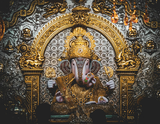 Ilustrasi Peninggalan Sejarah Agama Hindu di Kalimantan Timur. Sumber: Unsplash