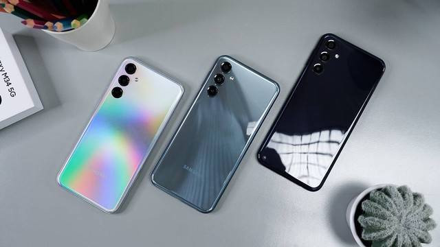 Samsung Galaxy M34. Foto: Kevin S. Kurnianto/kumparan 