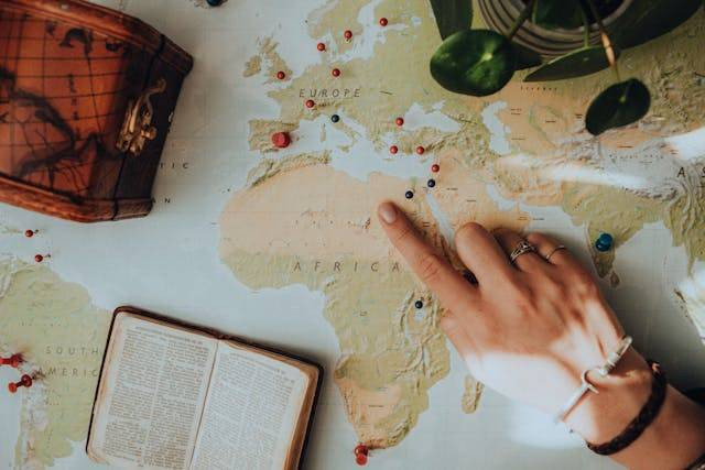 Ilustrasi berbatasan dengan apakah Indonesia di bagian selatan. Sumber: pexels.com