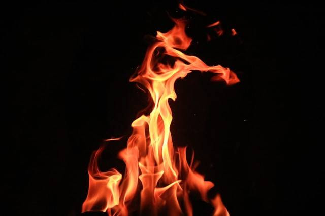 Pengertian Pyromania dan Ciri-cirinya. Foto Hanya Ilustrasi. Sumber Foto: Unsplash.com/Cullan Smith