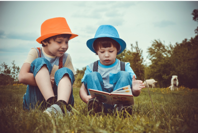 Ilustrasi pengalaman saat belajar membaca di sekolah dahulu. Sumber foto: Pixabay/Vika_Glitter