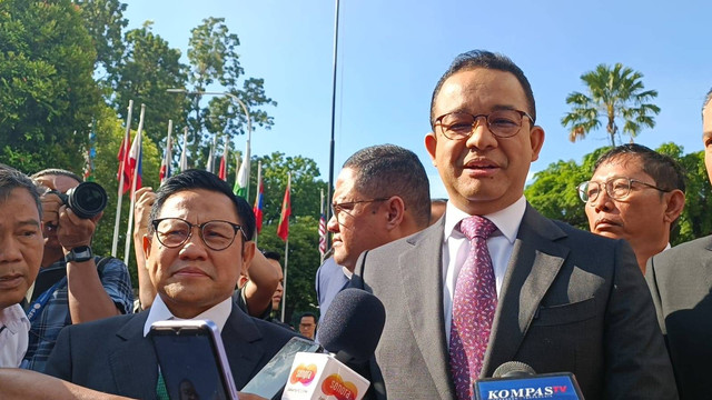 Paslon 01 Anies Baswedan dan Muhaimin Iskandar tiba jelang putusan sengketa Pilpres 2024 di Mahkamah Konstitusi (MK), Jakarta, Senin (22/4/2024). Foto: Hedi/kumparan