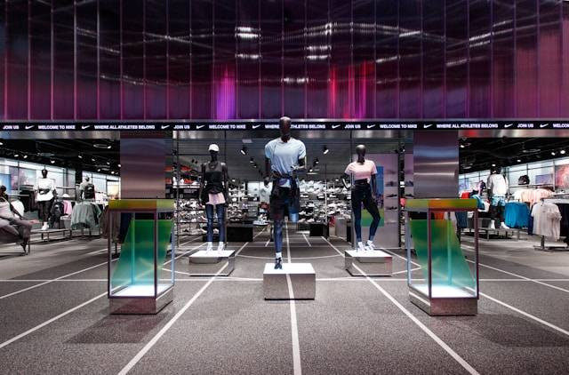 Sport Station Terbesar di Jakarta. Foto hanya ilustrasi, bukan tempat sebenarnya. Sumber:Unsplash/Craig Lovelidge