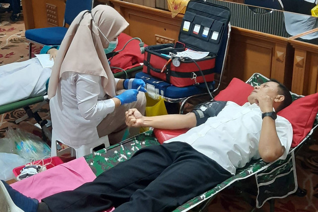Kemendag menyelenggarakan donor darah serentak di 11 lokasi di Indonesia. Foto: Kemendag