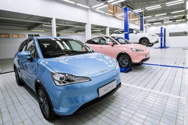 PT NETA Auto Indonesia meresmikan diler pertama di Kelapa Gading, Jakarta Utara (9/11). Foto: NETA AUTO