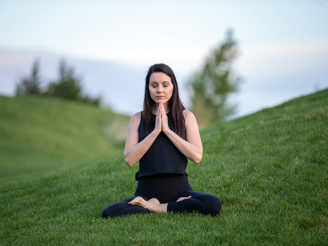 Ilustrasi contoh menjaga jiwa. Sumber: unsplash.com/BenjaminChild.