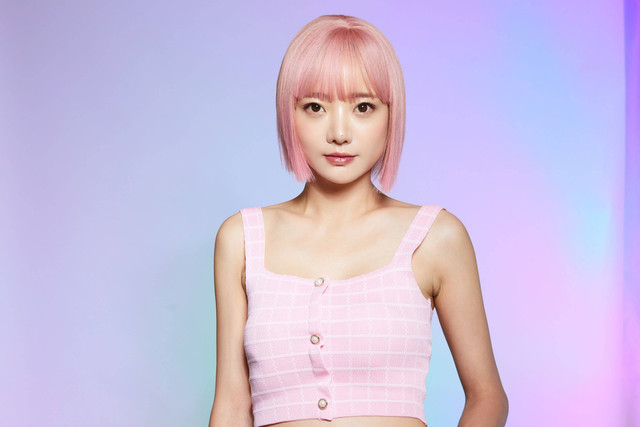 Ilustrasi karakter AI perempuan. Foto: Shutterstock