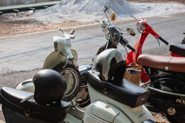 4 Rekomendasi Motor Klasik untuk Touring yang Aman dan Nyaman ...