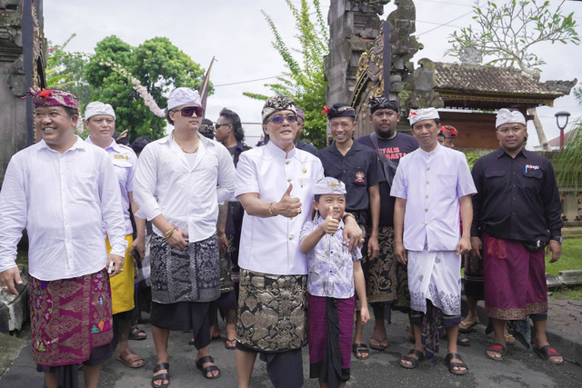 Pemerintah Kabupaten Badung menyerahkan bantuan keuangan khusus (BKK) dan hibah sebesar lebih dari Rp 160 miliar untuk Kabupaten Bangli. Foto: dok. Pemkab Badung