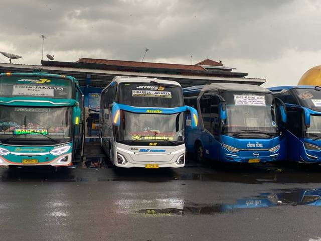 Sumber : Dokumentasi Pribadi " Terminal Bus Sidareja "