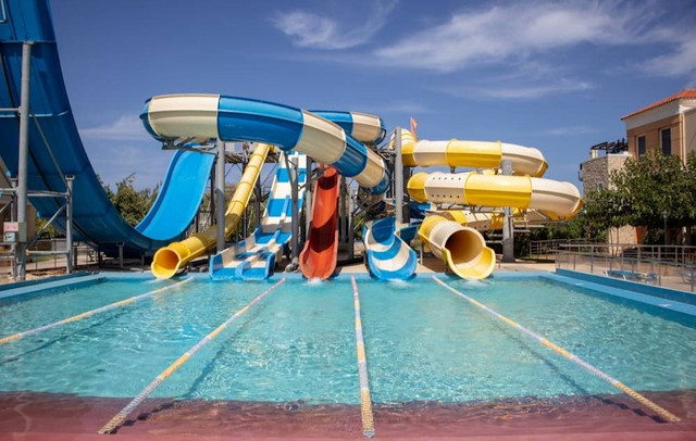 Foto Hanya Ilustrasi Tiket Masuk Jungle Waterpark 2024, Bukan Tempat Sebenarnya      Sumber Unsplash/Konrad Burdyn