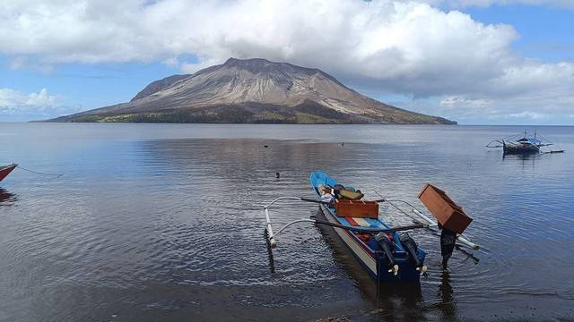 Gunung Ruang di Kabupaten Sitaro, Sulawesi Utara.