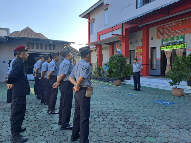 Apel Pagi pegawai Lapas Brebes (Dok. Humas Lapas Brebes)
