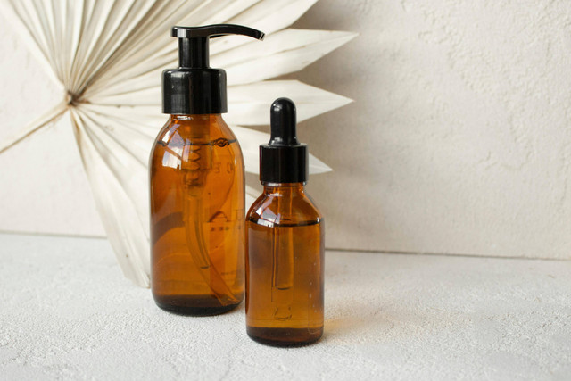 Berbagai produk body care bermanfaat untuk merawat kesehatan kulit dengan meningkatkan kelembaban dan elastisitas kulit, dan lain sebagainya. Foto: Pexels.com