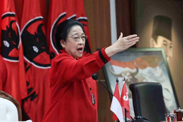Ketum PDIP Megawati Soekarnoputri Pimpin Rapat Konsolidasi Jelang Pilkada 2024.  Foto: Dok PDIP
