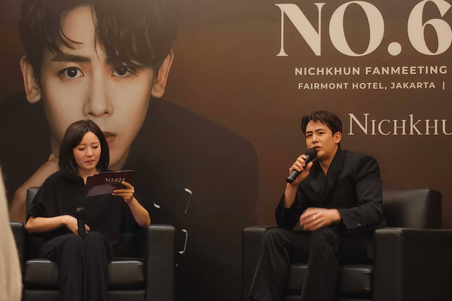 Penampilan Nichkhun 2PM saat menggelar konferensi pers sebelum gelaran fan meeting No.624 Nichkhun in Jakarta di Fairmont Hotel Jakarta, Jumat (26/4/2024)
Foto: Ela Nurlaela/kumparan