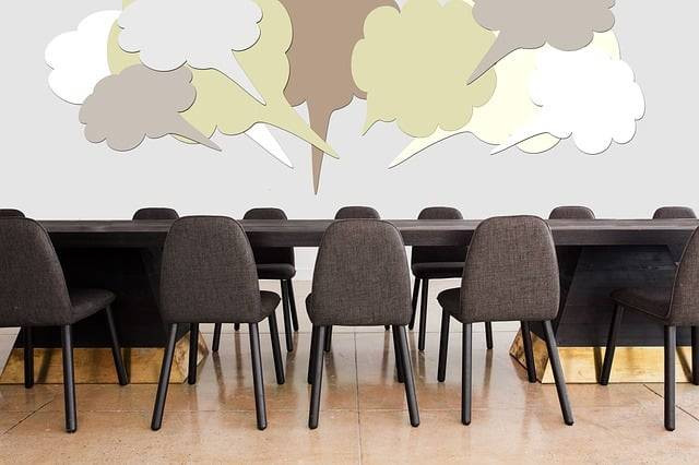 Ilustrasi contoh paragraf desrikpsi tentang kantor sekolah. Sumber foto: Pixabay.com