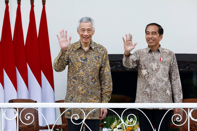 Perdana Menteri Singapura Lee Hsien Loong dan Presiden Indonesia Joko Widodo bertemu di Istana Kepresidenan di Bogor, Indonesia 29 April 2024. Foto: REUTERS/Willy Kurniawan