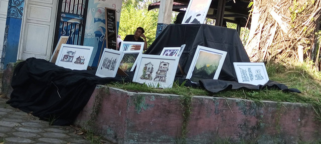 (Lukisan dwimatra, Foto: Doc. Pribadi)