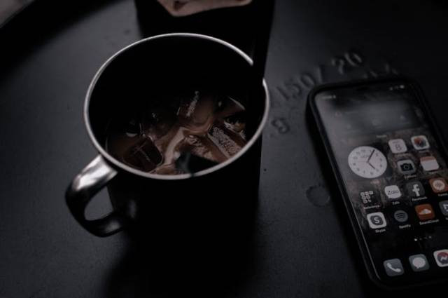 Ilustrasi apa itu teknik cold brew?, sumber foto: Pew Nguyen by pexels.com