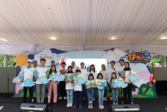 Pengumuman pemenang Toyota Dream Car Art Contest (TDCAC) ke-17 di Taman Lalu Lintas, Bandung, Jawa Barat pada Kamis (2/5/2024). Foto: Fitra Andrianto/kumparan