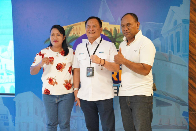 Sejak bergabung menjadi nasabah PNM Mekaar dan menjadi ketua kelompok, Feby merasa semakin mudah dalam menjalankan usahanya. Foto: dok. PNM